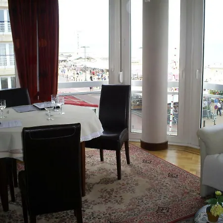 Апартаменты Residentie Leopold App 21 *